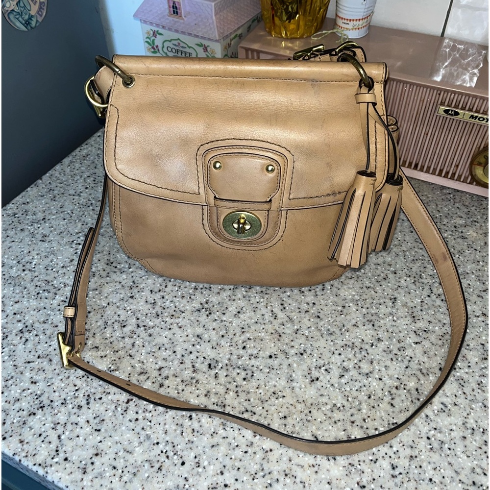 Coach Willis Legacy 22382 Purse Top Handle with Shoulder Strap Tan Leather